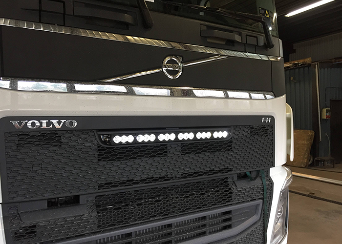 ALTA LED BAR KIT FRONTGRILLE VOLVO FH4